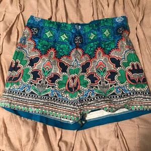 Boutique Flying Tomato brand shorts size med